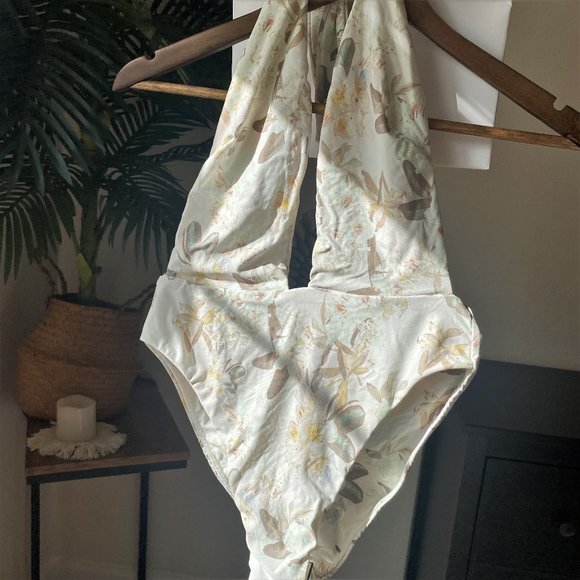 NWOT Montce Tropez One Piece Swimsuit Ete Floral L - Picture 3 of 11